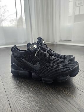 Nike Black Flyknit Vapormax-style Running Shoes